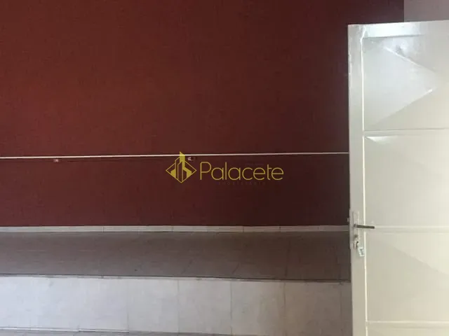 Galpão / Barracão com 300m² 2 quartos e 4 banheiros, à venda, no bairro Jardim Rosely em Pindamonhangaba