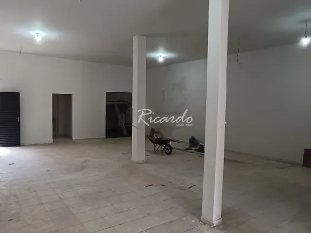 Loja com 180m², para alugar, no bairro Centro em Arapongas