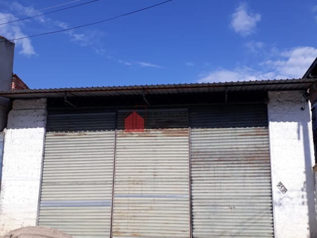 Galpão / Barracão com 250m², para alugar, no bairro Jardim Eloyna em Pindamonhangaba
