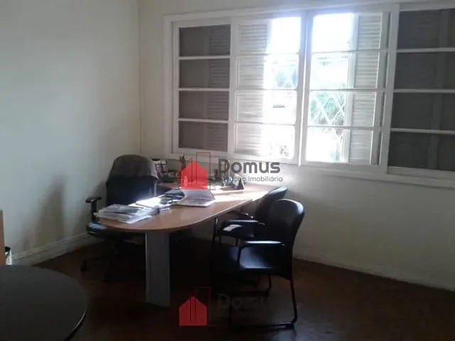 Comercial com 900m², à venda ou para alugar, no bairro Centro em Pindamonhangaba