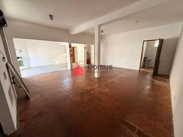 Loja para alugar, no bairro São Benedito em Pindamonhangaba