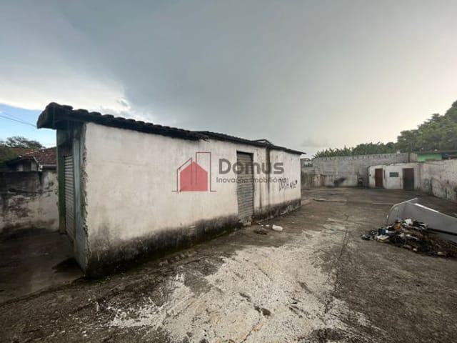 Galpão / Barracão com 420m², à venda ou para alugar, no bairro Jardim Cristina em Pindamonhangaba