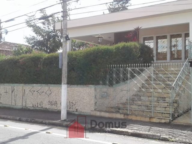 Comercial com 935m², à venda, no bairro Alto do Tabaú em Pindamonhangaba