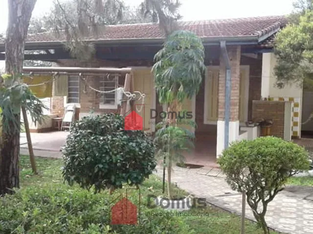 Comercial com 935m², à venda, no bairro Alto do Tabaú em Pindamonhangaba