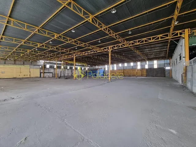 Galpão / Barracão com 1638m², à venda, no bairro Cidade Nova em Pindamonhangaba