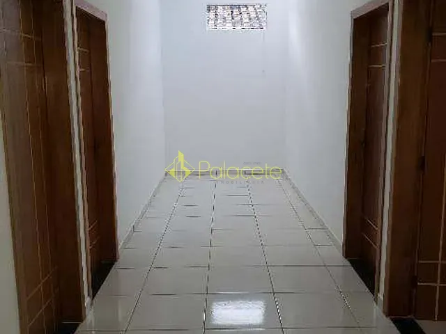 Loja com 300m², à venda, no bairro Residencial Mombaça em Pindamonhangaba