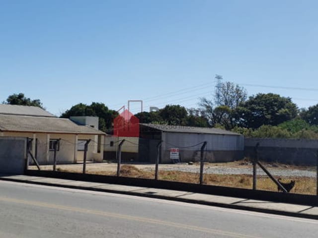 Comercial com 1350m², para alugar, no bairro Feital em Pindamonhangaba