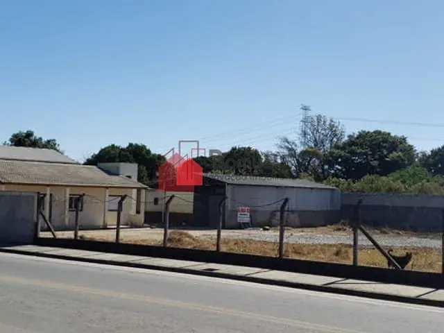 Comercial com 1350m², para alugar, no bairro Feital em Pindamonhangaba