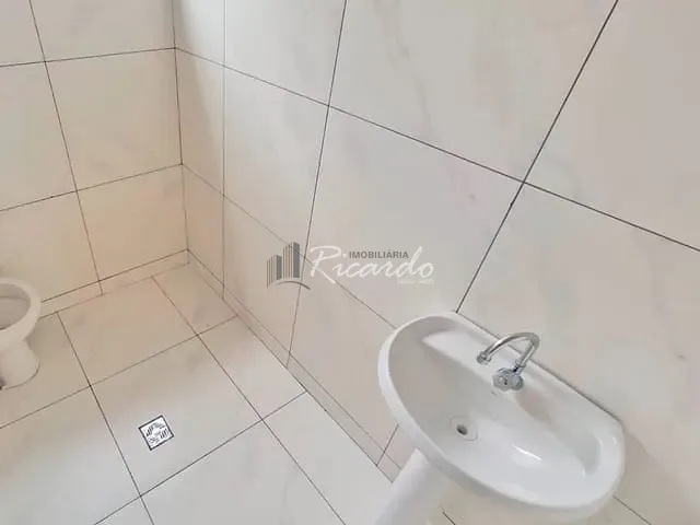 Loja com 207m², para alugar, no bairro Centro em Arapongas