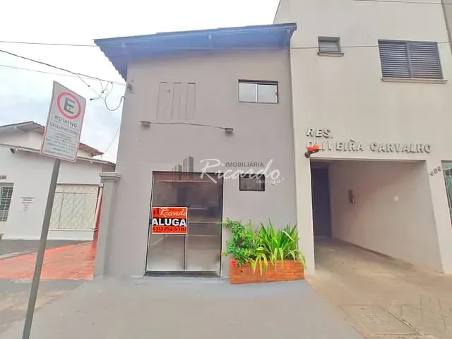 Loja com 207m², para alugar, no bairro Centro em Arapongas