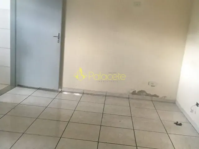 Loja para alugar, no bairro Jardim Cristina em Pindamonhangaba