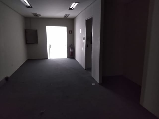 Prédio com 300m², à venda, no bairro Centro em Pindamonhangaba
