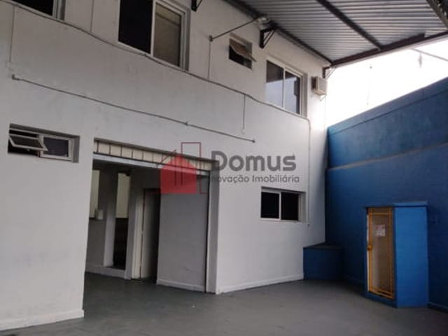 Galpão / Barracão com 500m², para alugar, no bairro Centro em Taubaté