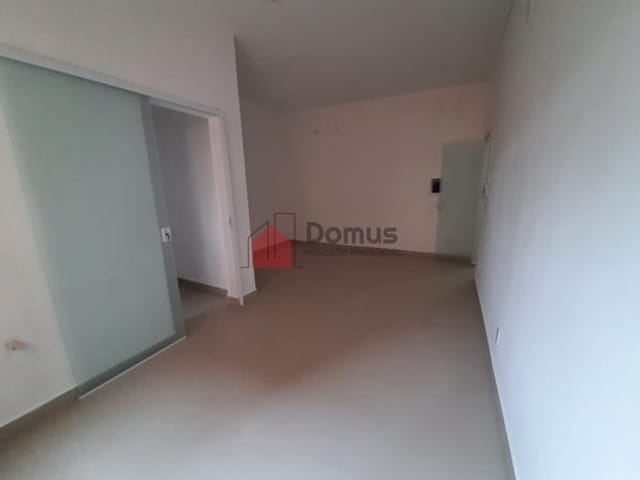 Sala para alugar, no bairro Centro em Pindamonhangaba