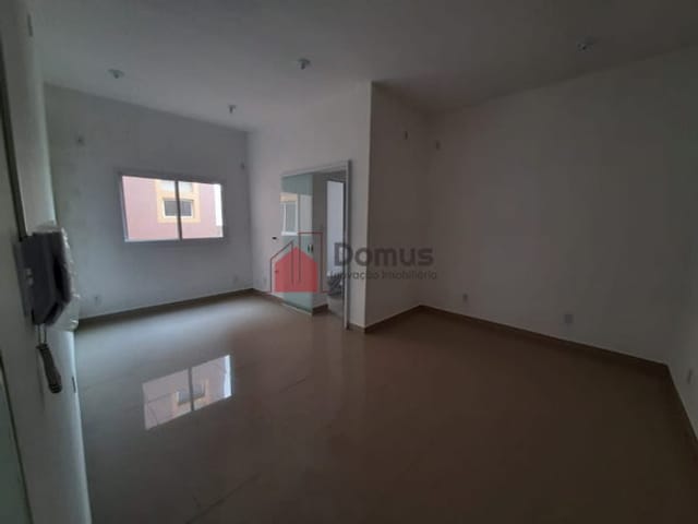Sala para alugar, no bairro Centro em Pindamonhangaba