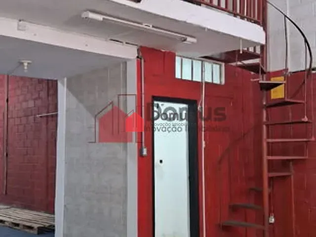 Galpão / Barracão com 500m², para alugar, no bairro São Benedito em Pindamonhangaba