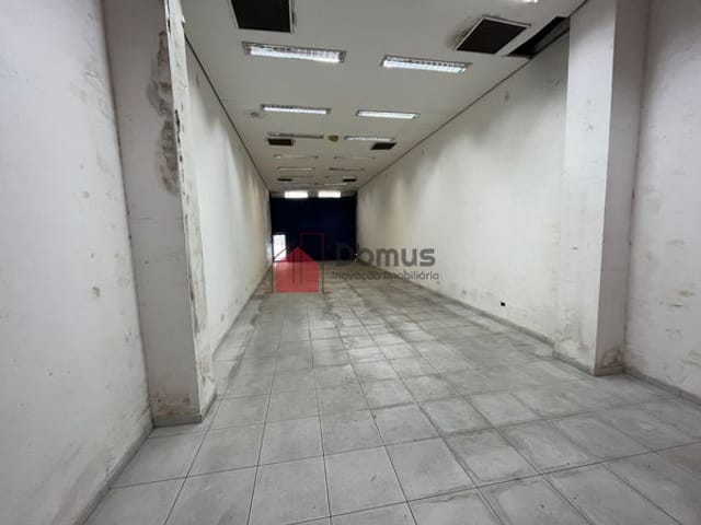 Sala com 130m², para alugar, no bairro Centro em Taubaté