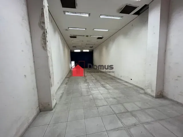 Sala com 130m², para alugar, no bairro Centro em Taubaté