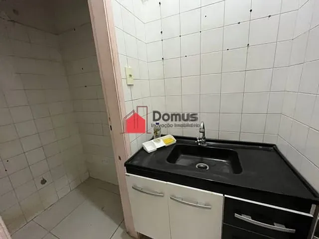Sala com 130m², para alugar, no bairro Centro em Taubaté