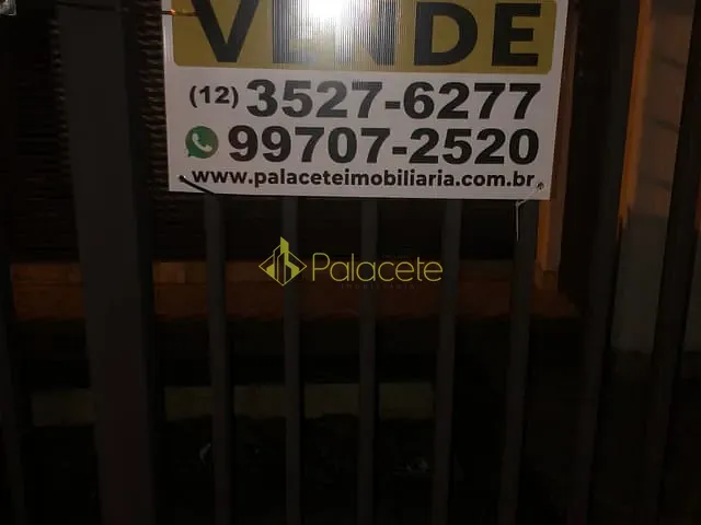 Comercial com 300m² 3 quartos e 1 banheiro, à venda, no bairro Chácara Galega em Pindamonhangaba