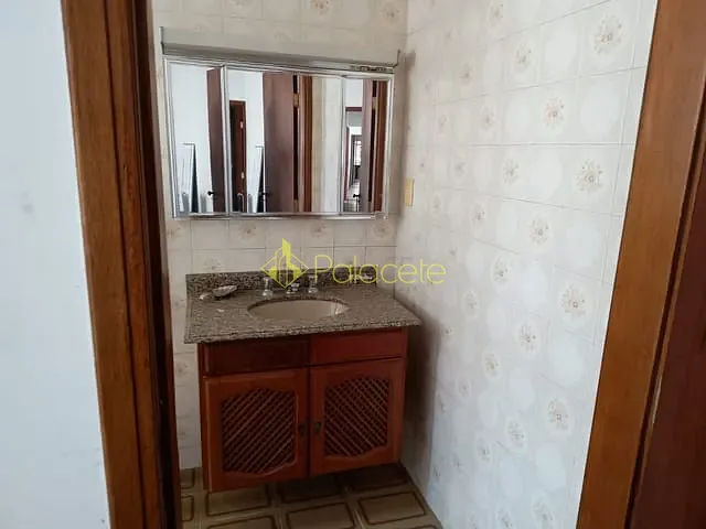 Comercial com 210m², para alugar, no bairro Centro em Taubaté
