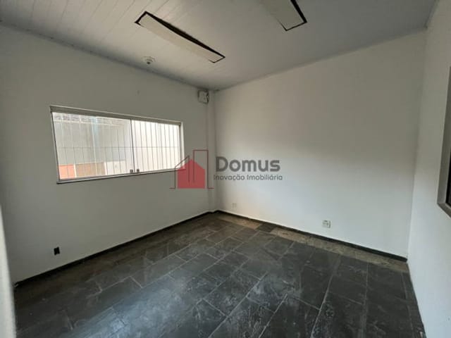 Sala para alugar, no bairro Centro em Pindamonhangaba