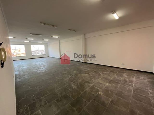 Sala para alugar, no bairro Centro em Pindamonhangaba