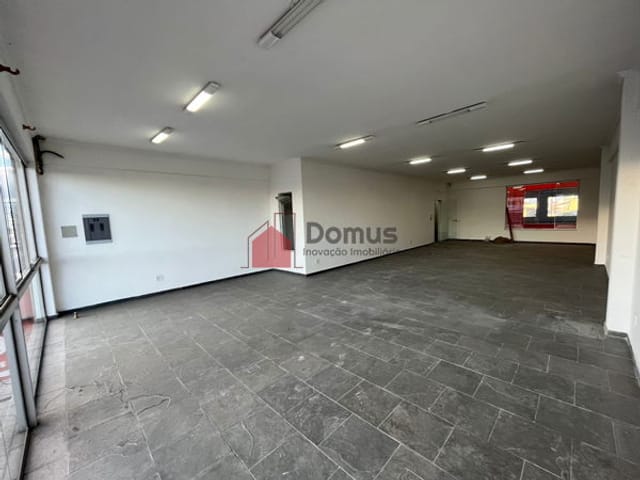 Sala para alugar, no bairro Centro em Pindamonhangaba
