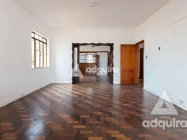 Sala com 490m² 4 quartos e 2 banheiros, à venda, no bairro Oficinas em Ponta Grossa