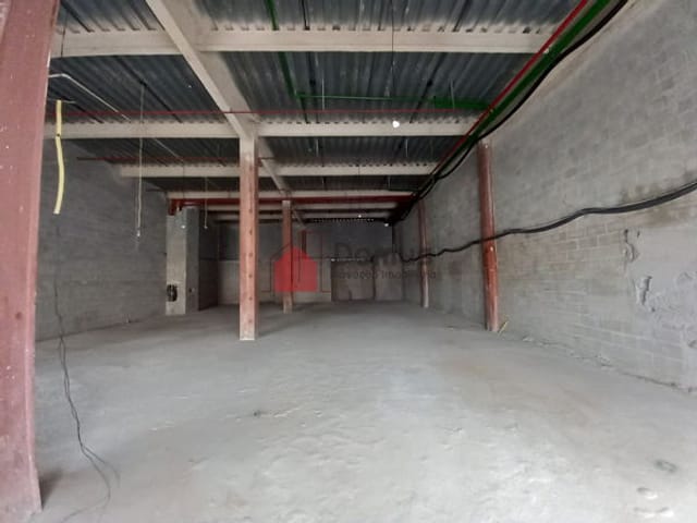 Comercial para alugar, no bairro Centro em Pindamonhangaba