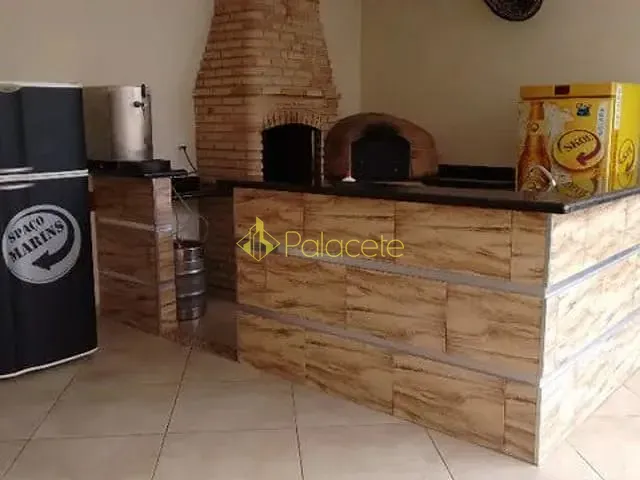 Casa com 360m² 1 quarto e 3 banheiros, à venda, no bairro COOPEMI em Guaratinguetá
