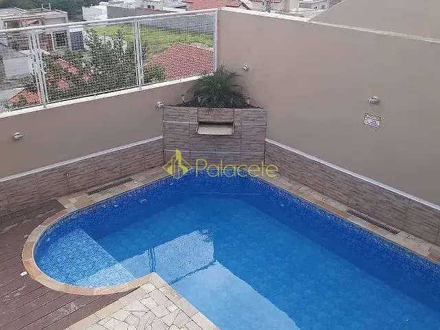 Casa com 360m² 1 quarto e 3 banheiros, à venda, no bairro COOPEMI em Guaratinguetá