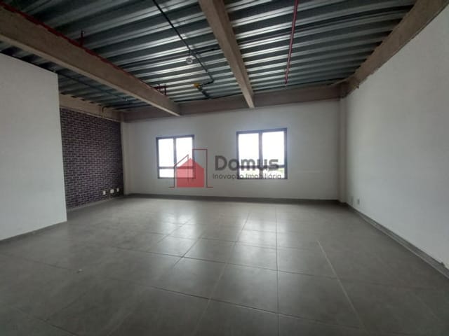 Sala para alugar, no bairro Centro em Pindamonhangaba