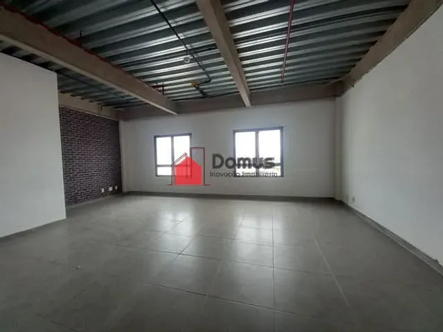 Sala para alugar, no bairro Centro em Pindamonhangaba