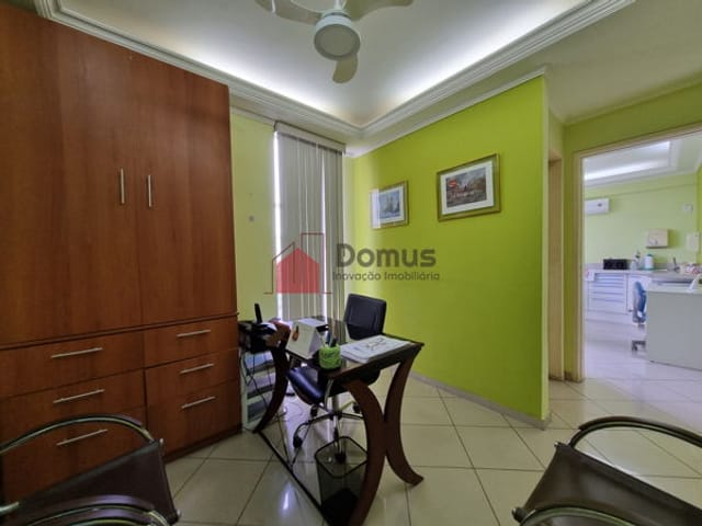 Sala à venda, no bairro Centro em Pindamonhangaba