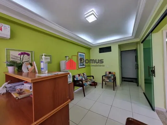 Sala à venda, no bairro Centro em Pindamonhangaba