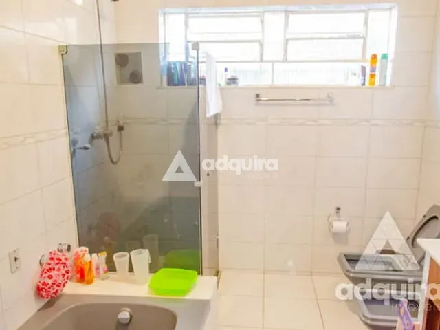 Casa com 495m² 4 quartos e 4 banheiros, à venda, no bairro Centro em Ponta Grossa