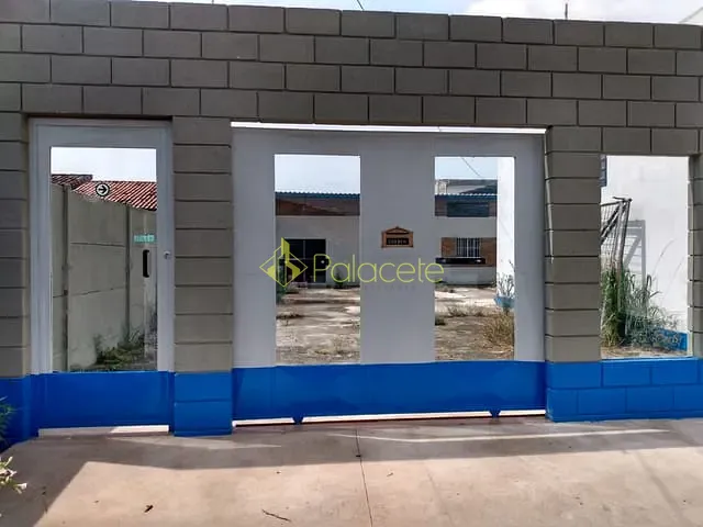 Galpão / Barracão com 1200m², para alugar, no bairro Maria Áurea em Pindamonhangaba