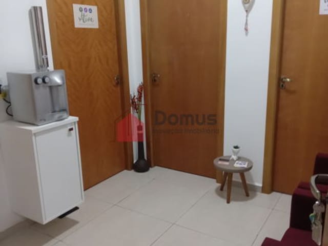 Sala para alugar, no bairro Jardim Rosely em Pindamonhangaba