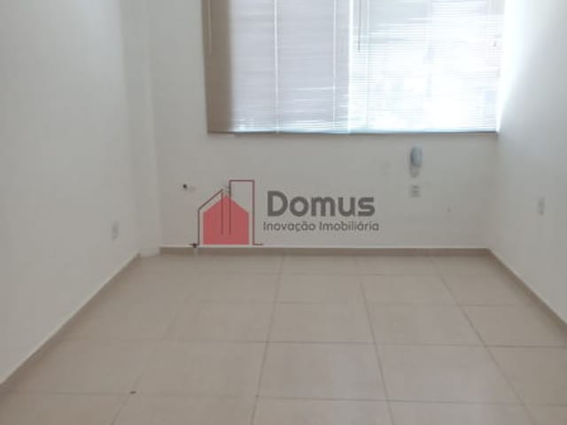 Sala para alugar, no bairro Jardim Rosely em Pindamonhangaba