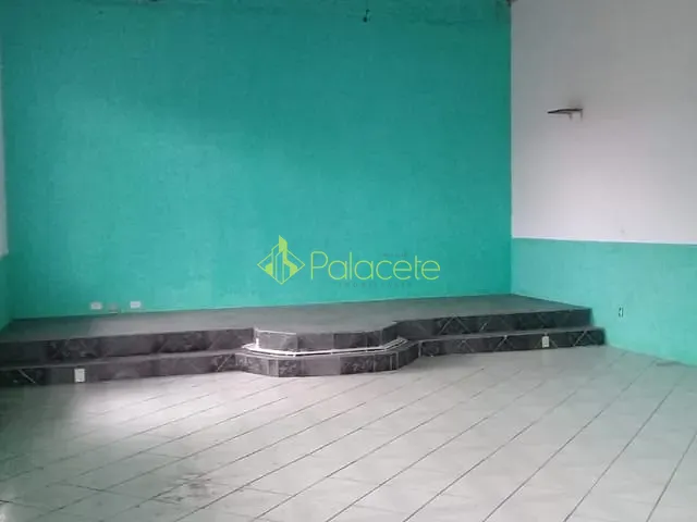 Galpão / Barracão à venda, no bairro Vila Rica em Pindamonhangaba