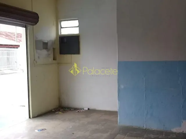 Galpão / Barracão à venda, no bairro Vila Rica em Pindamonhangaba