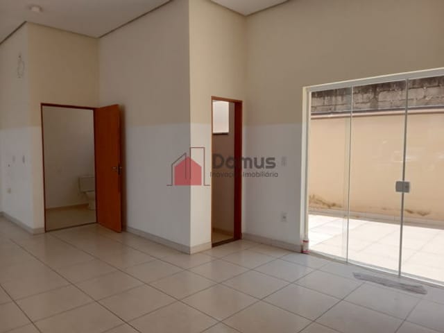 Sala com 160m², para alugar, no bairro Jardim Rosely em Pindamonhangaba