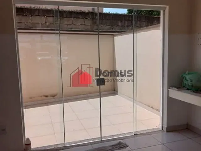 Sala com 160m², para alugar, no bairro Jardim Rosely em Pindamonhangaba