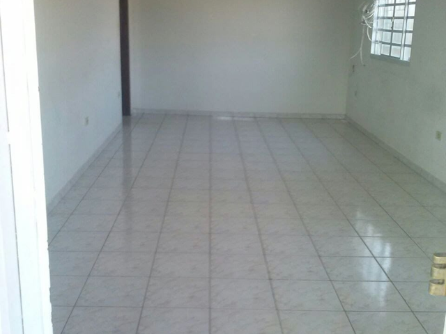 Prédio com 300m² 3 quartos e 2 banheiros, à venda, no bairro Bela Vista em Pindamonhangaba
