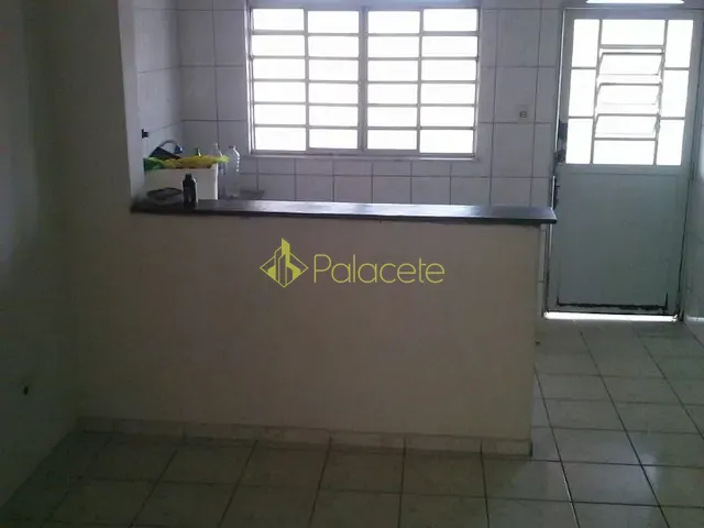 Prédio com 300m² 3 quartos e 2 banheiros, à venda, no bairro Bela Vista em Pindamonhangaba