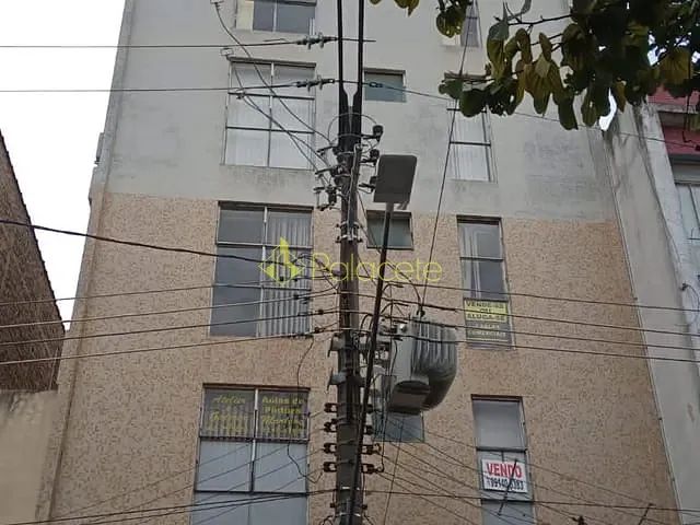 Sala à venda, no bairro Centro em Pindamonhangaba