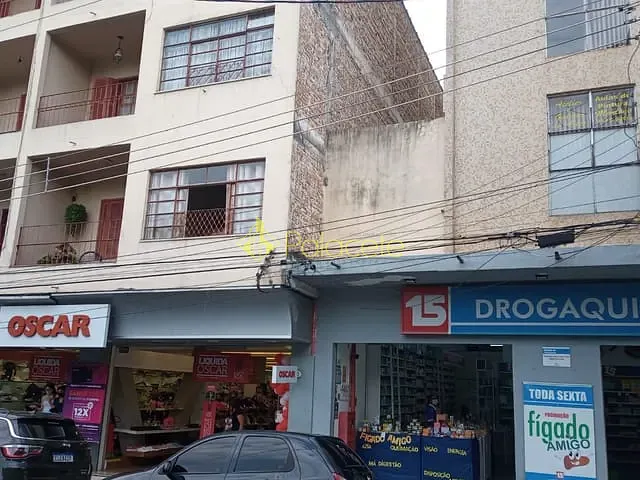 Sala à venda, no bairro Centro em Pindamonhangaba