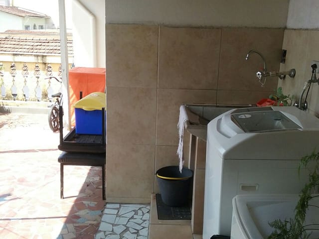Comercial com 200m² 2 quartos e 2 banheiros, à venda, no bairro Centro em Aparecida