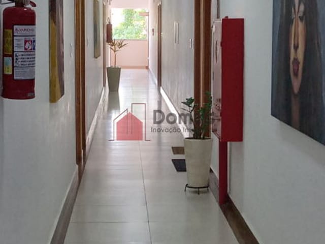 Sala para alugar, no bairro Jardim Rosely em Pindamonhangaba